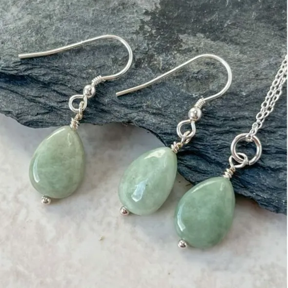 handmade jade jewellery set