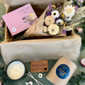 Ginger Lily Lake Essential Oil Blend Emerald Glass Candle Gift Box with Home Grown Dried Flowers and Gift Card