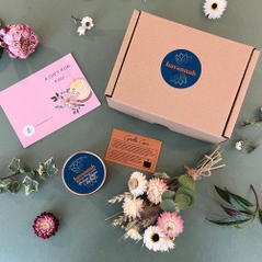 Candle Gift Box and Dried Flowers