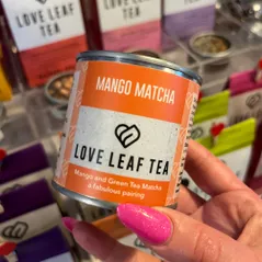 Mango Matcha Iced Latte – Refreshing Tropical Green Tea Drink