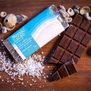 Raw Cacao Bar with Raspberry, Rosehip and Sea Buckthorn