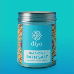 Balancing bath salts infused with Neroli, Ginger, Cardamom and Ylang Ylang for an uplifting, calming spa soak.