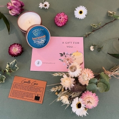 Gardenia Jasmine and Patchouli Tin Candle Dried flowers and Gift Card