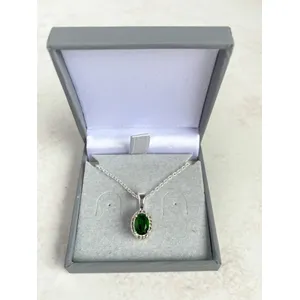 Green chrome diopside pendantg